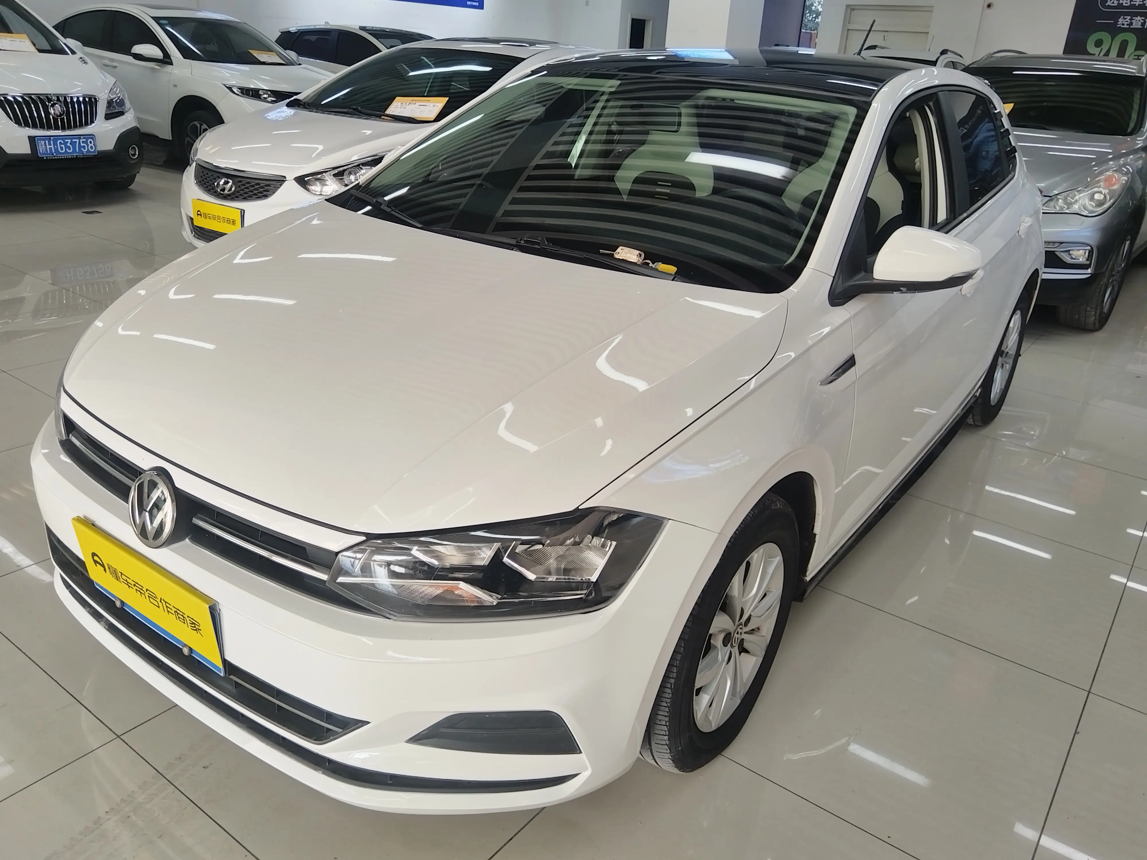 Volkswagen Polo  из Китая