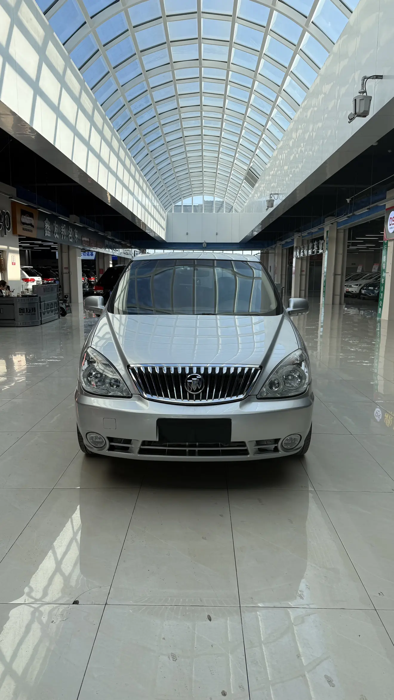 Buick GL8  из Китая