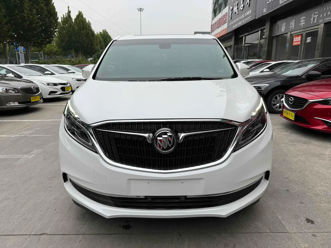 Buick GL8  из Китая