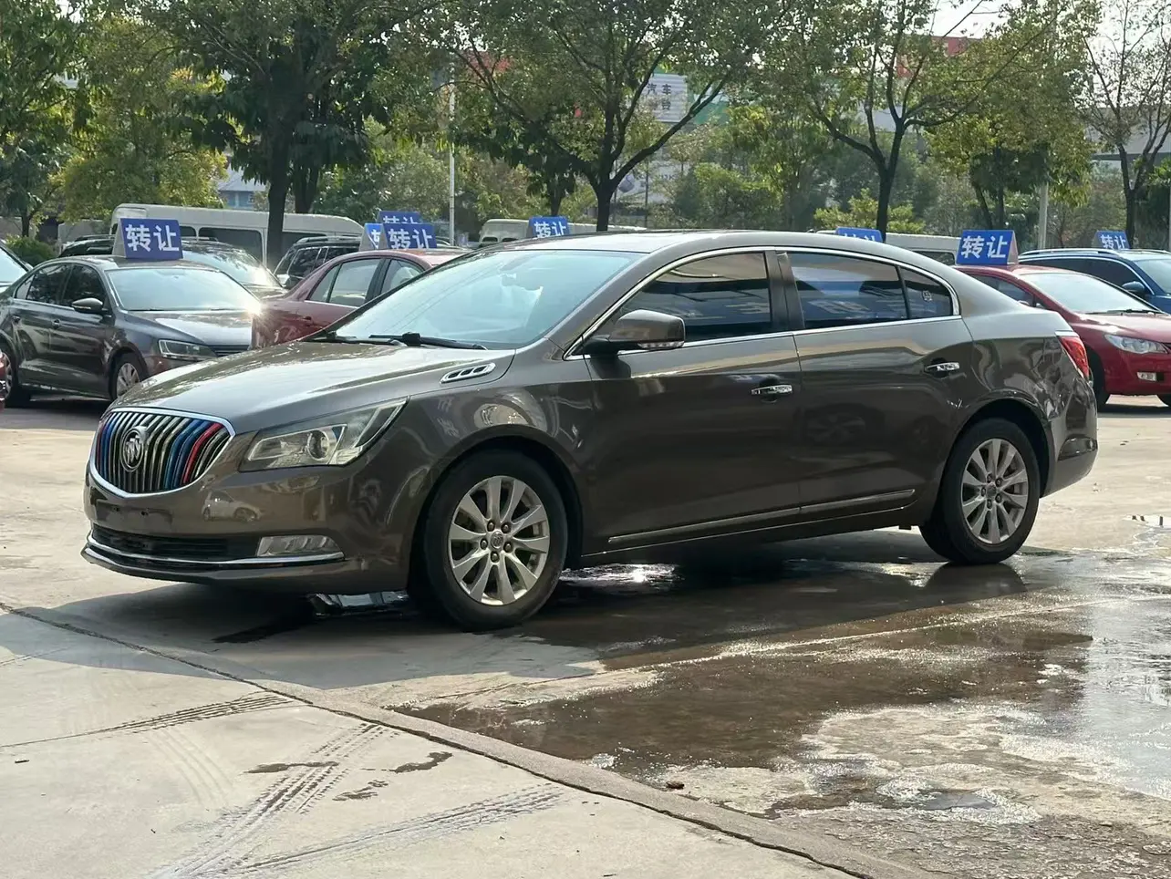 Buick LaCrosse  из Китая