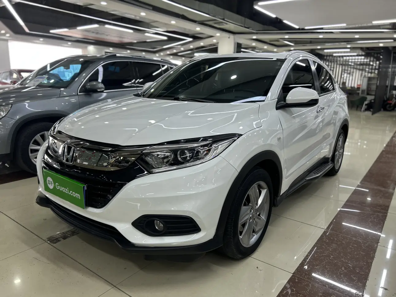Honda Vezel (Binzhi)  из Китая