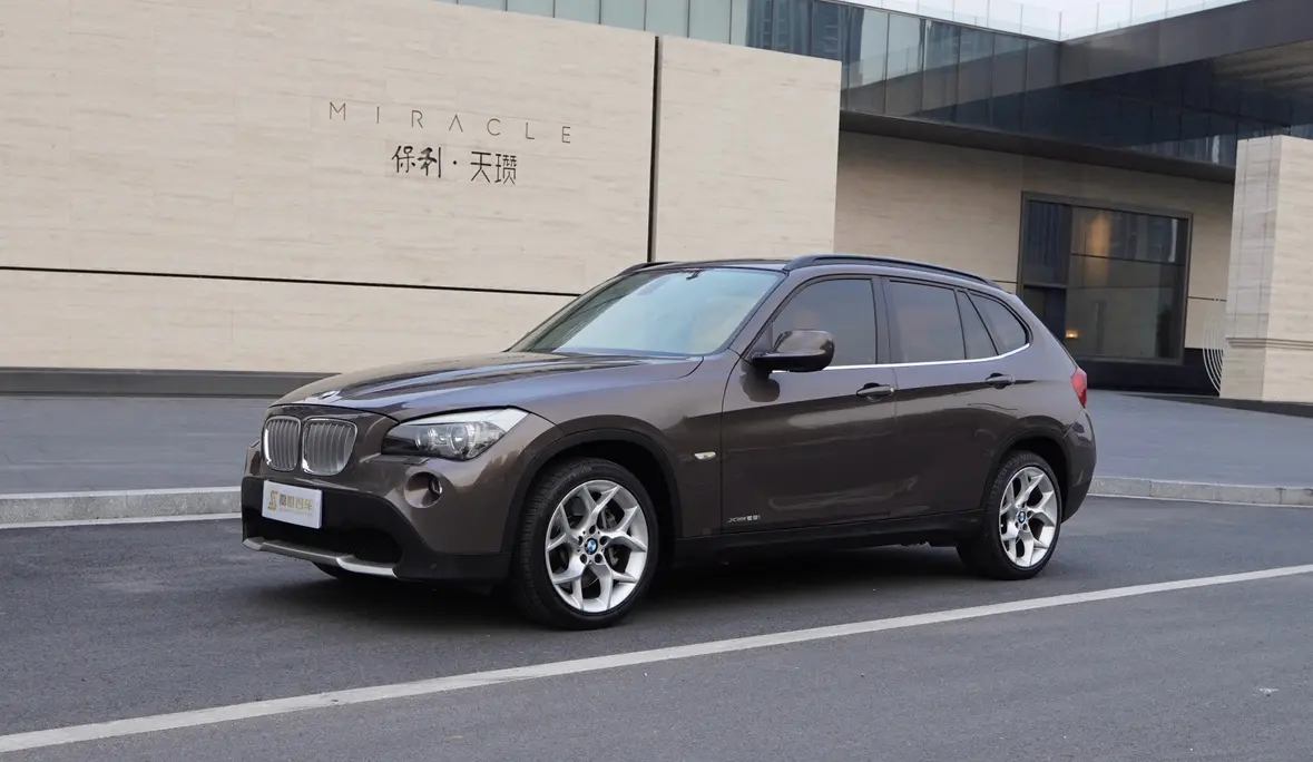 BMW X1  из Китая