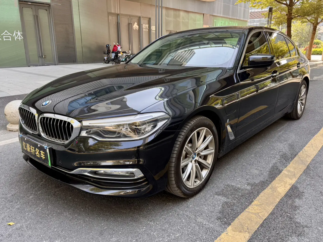 BMW 5 Series PHEV  из Китая