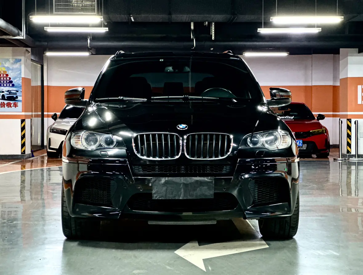 BMW X5M  из Китая