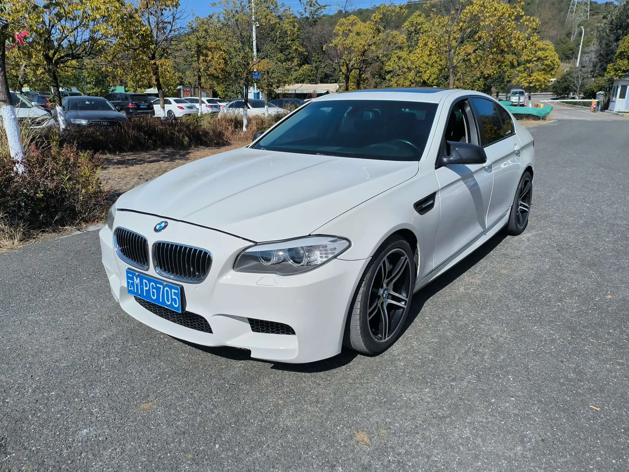 BMW 5 Series  из Китая