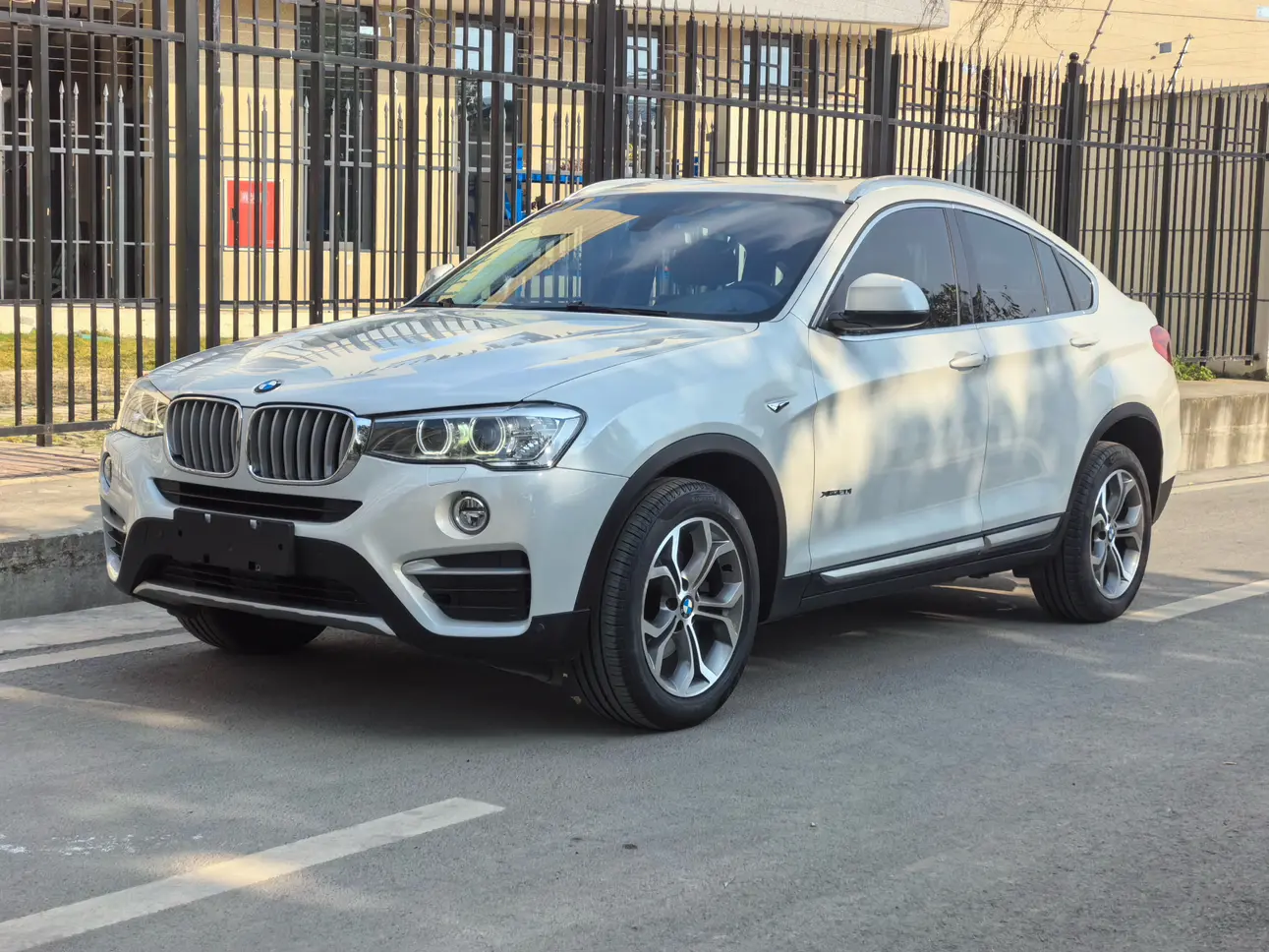 BMW X4  из Китая