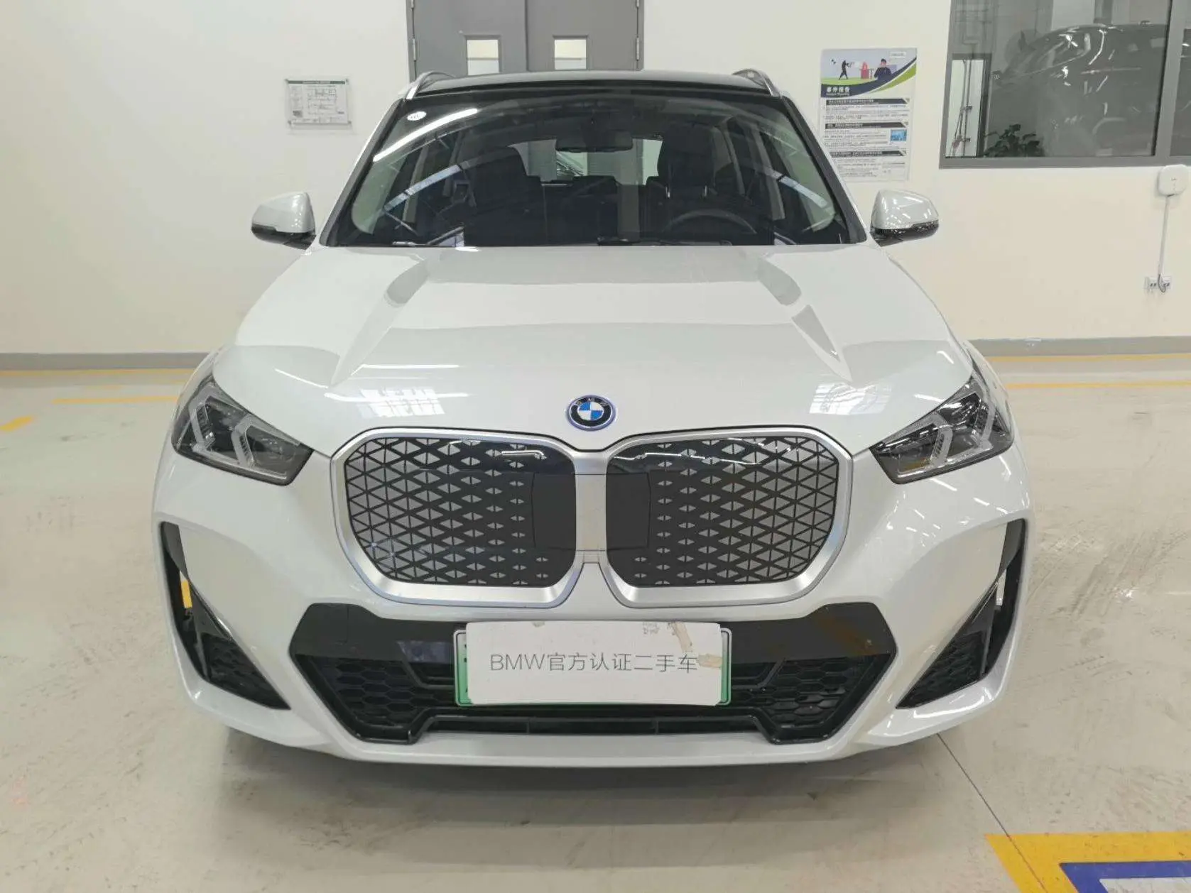 BMW iX1  из Китая