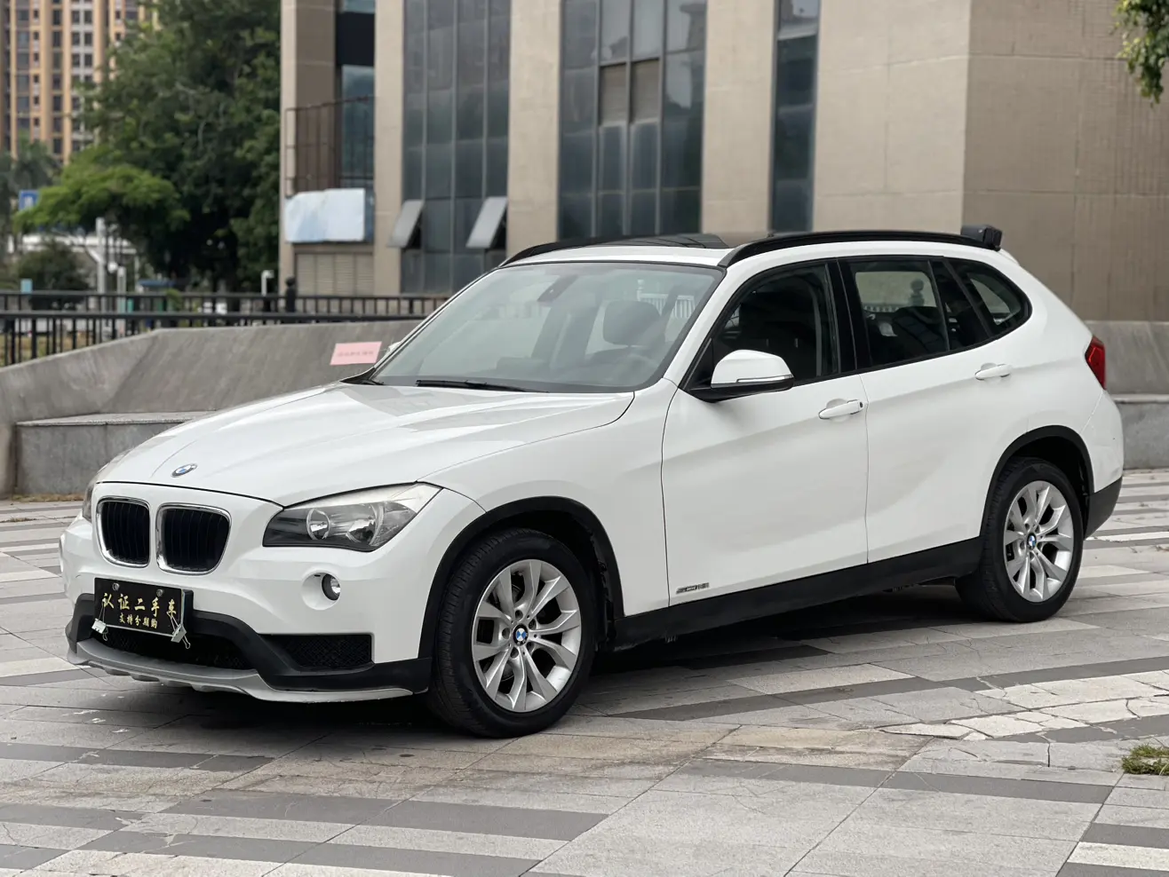 BMW X1  из Китая