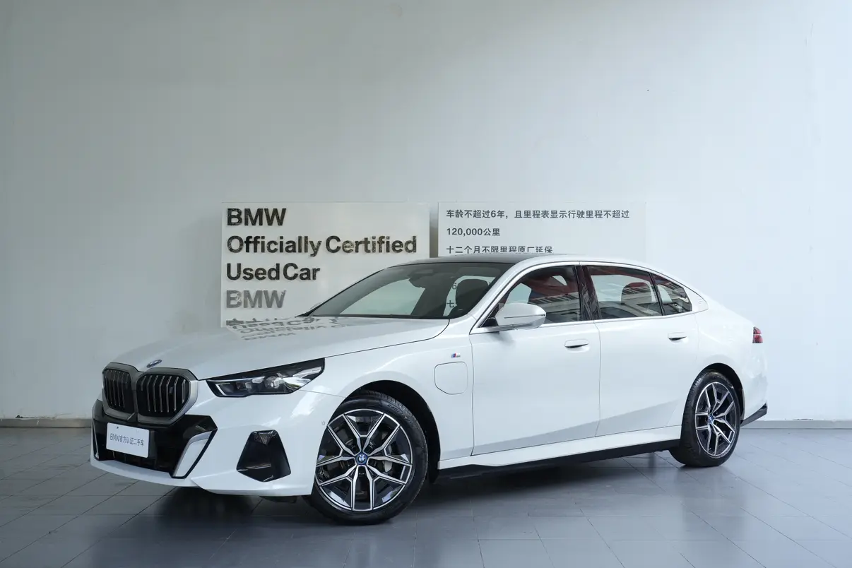 BMW i5  из Китая