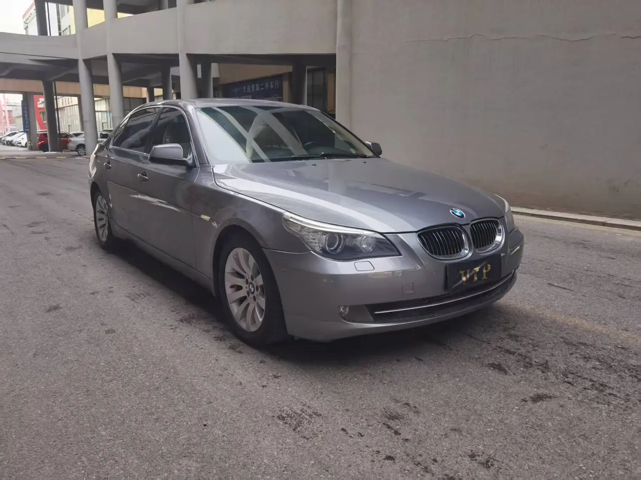 BMW 5 Series  из Китая