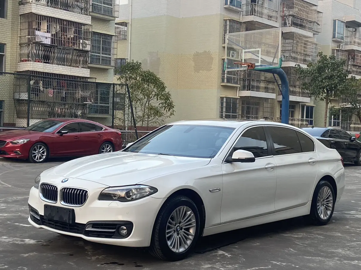 BMW 5 Series  из Китая