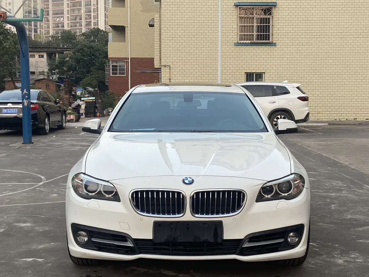 BMW 5 Series  из Китая