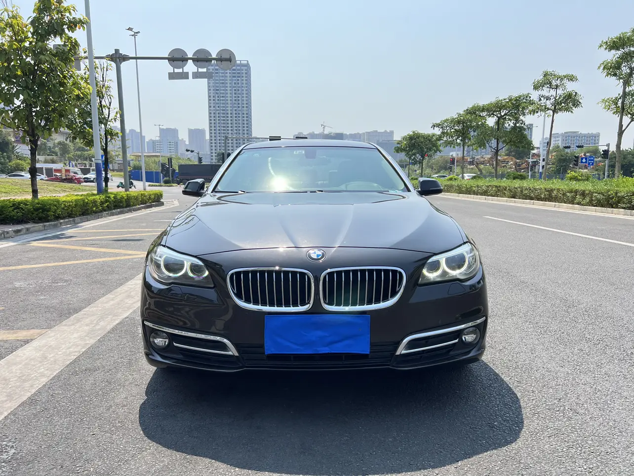 BMW 5 Series  из Китая