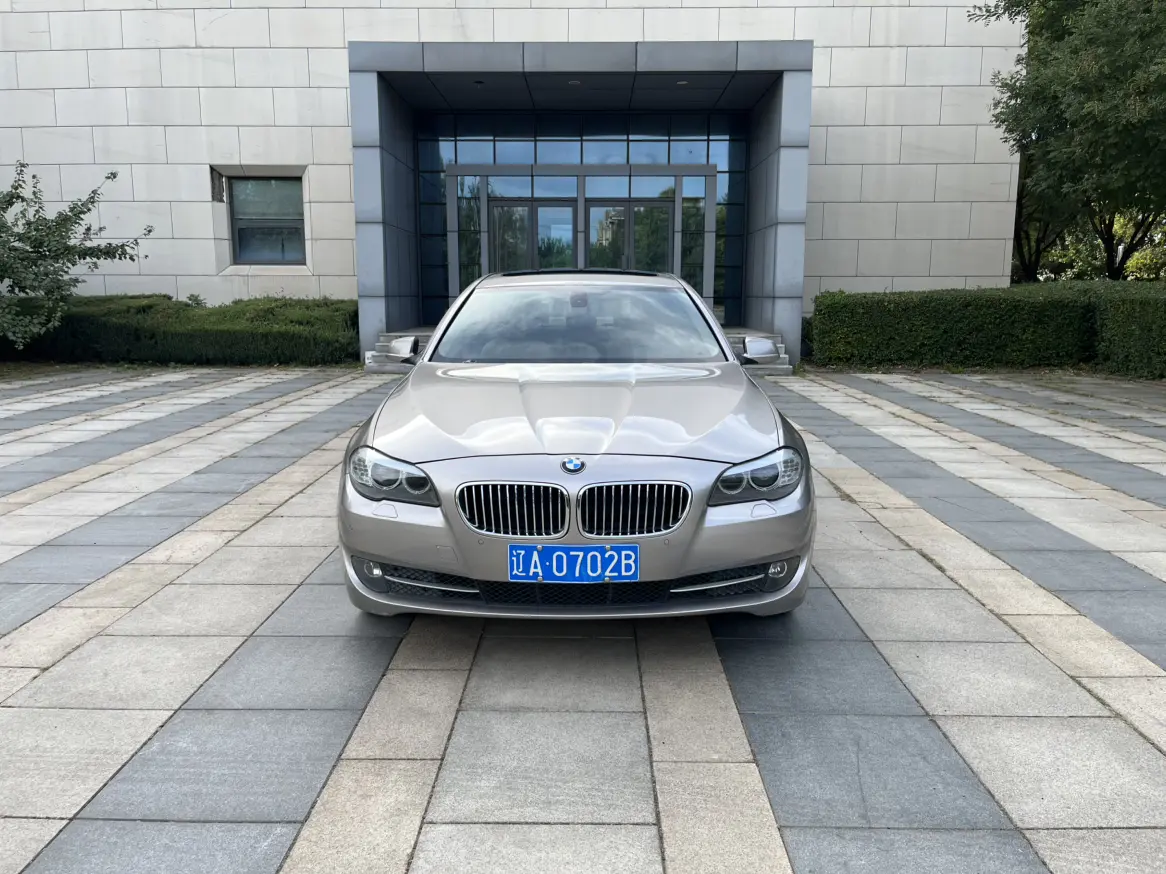 BMW 5 Series  из Китая