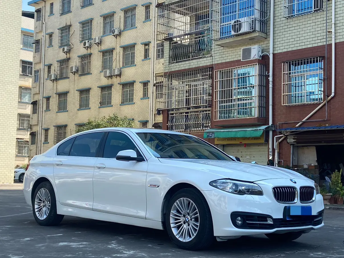 BMW 5 Series  из Китая