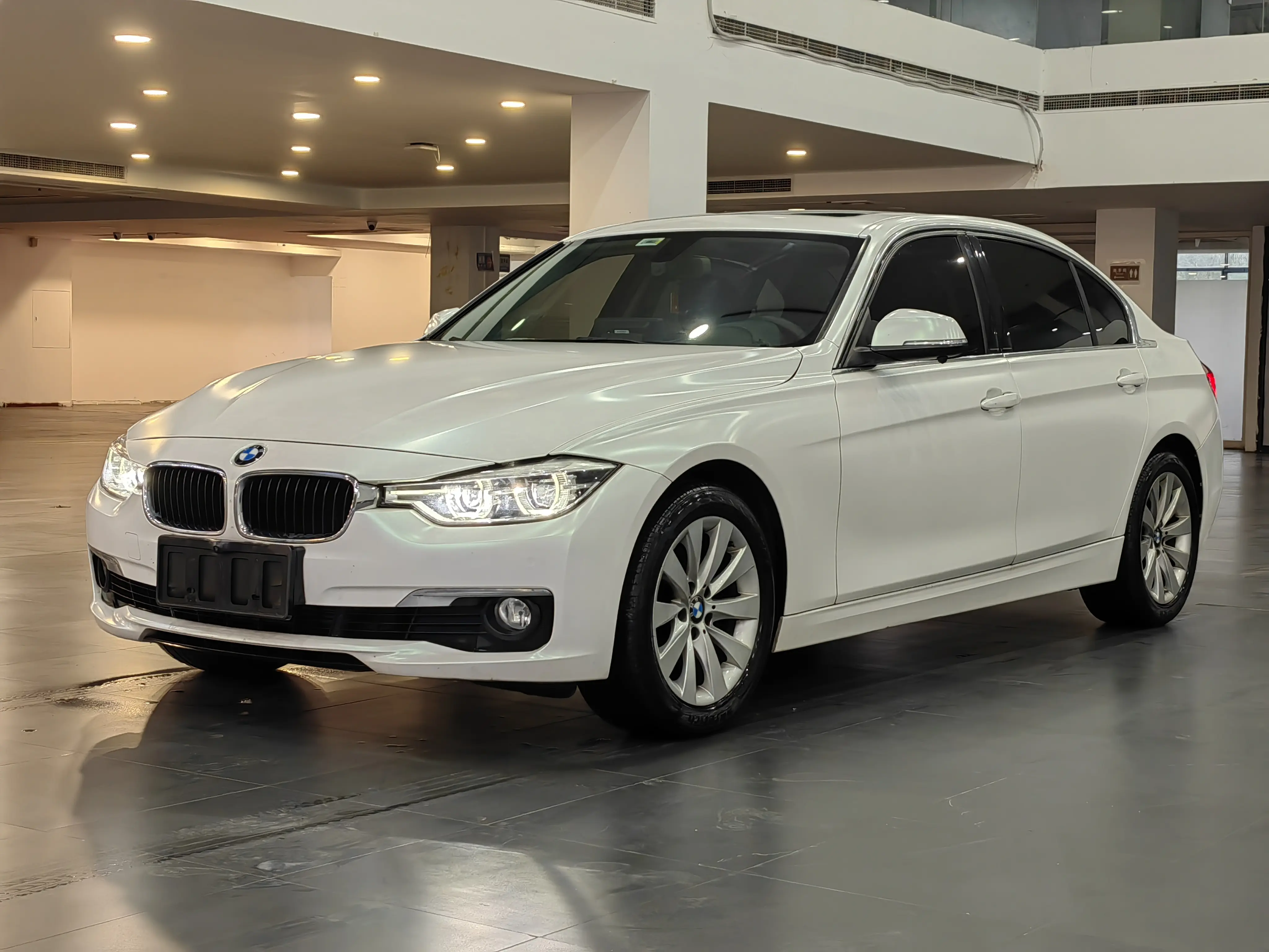 BMW 3 Series  из Китая