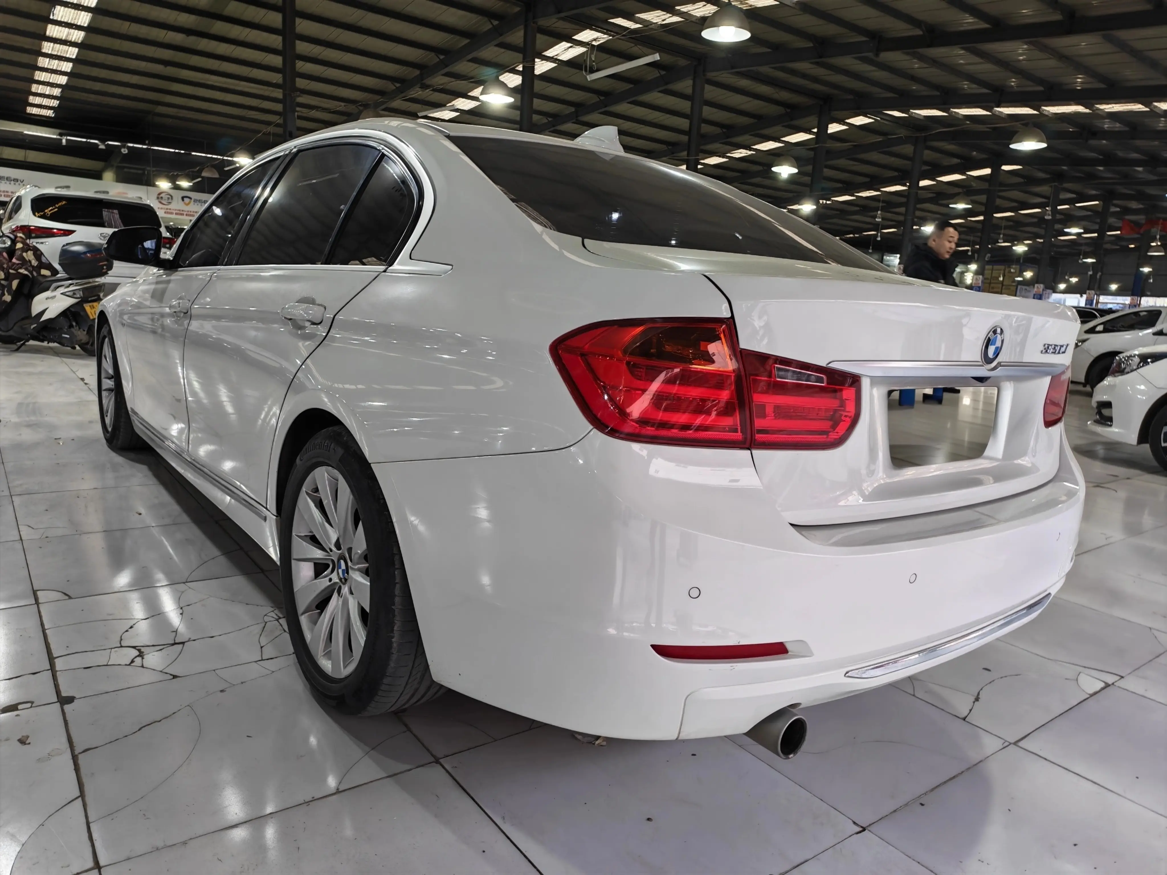 BMW 3 Series  из Китая