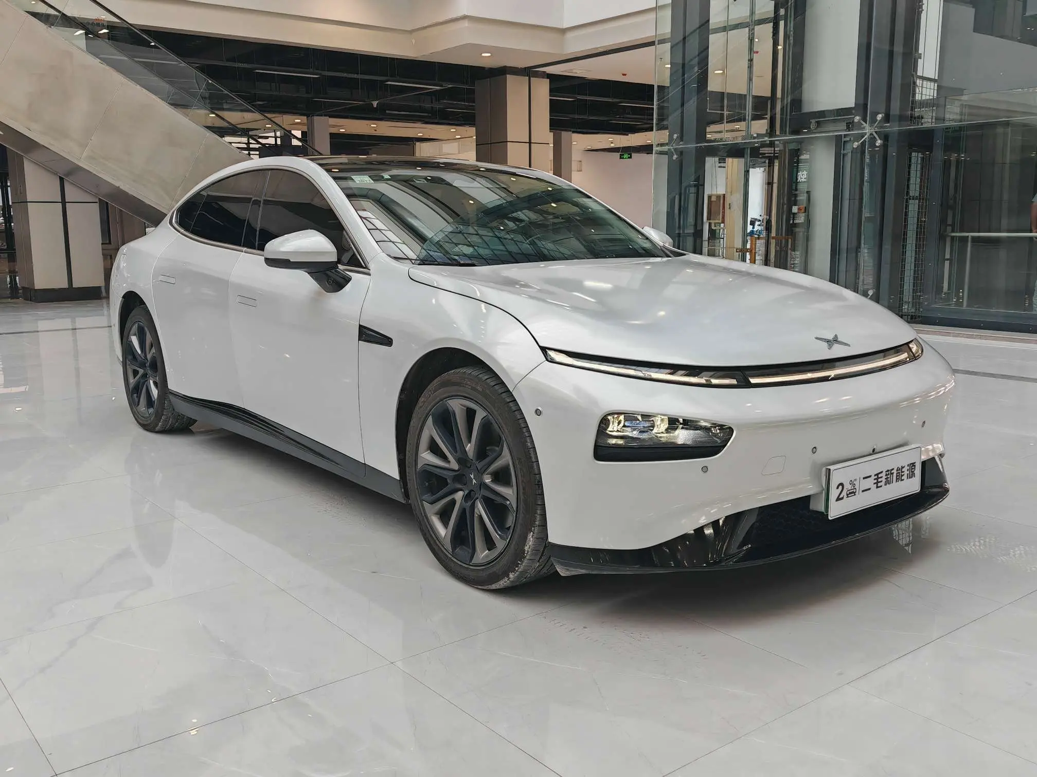 Xpeng P7  из Китая