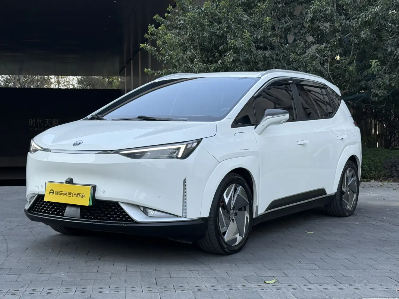 HYCAN Hechuang Z03  из Китая