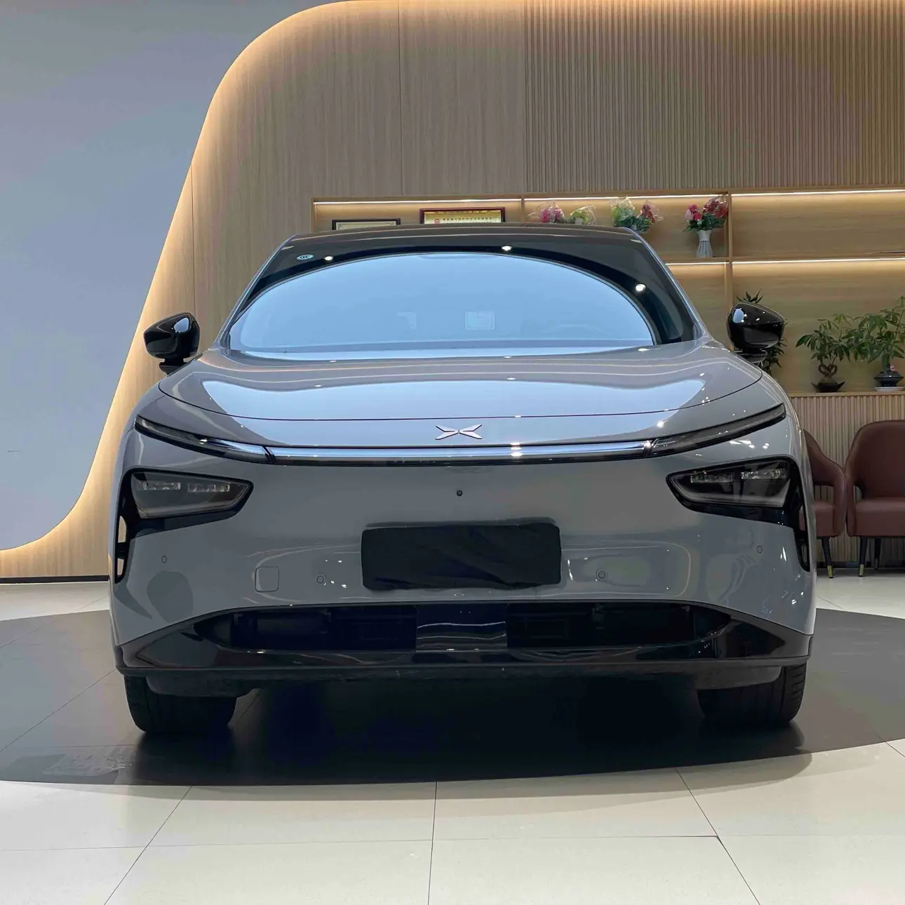 Xpeng G7  из Китая