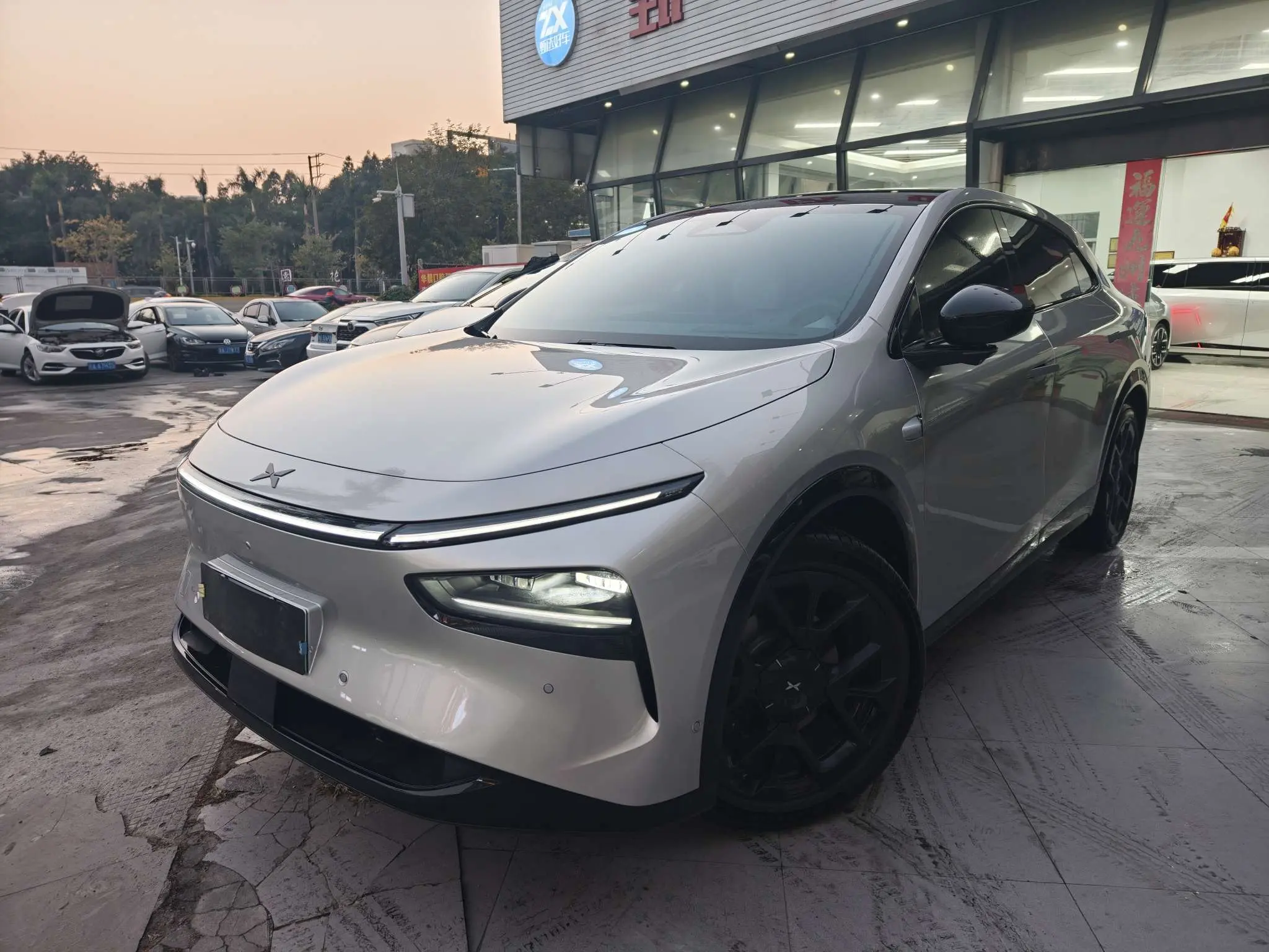 Xpeng G7  из Китая