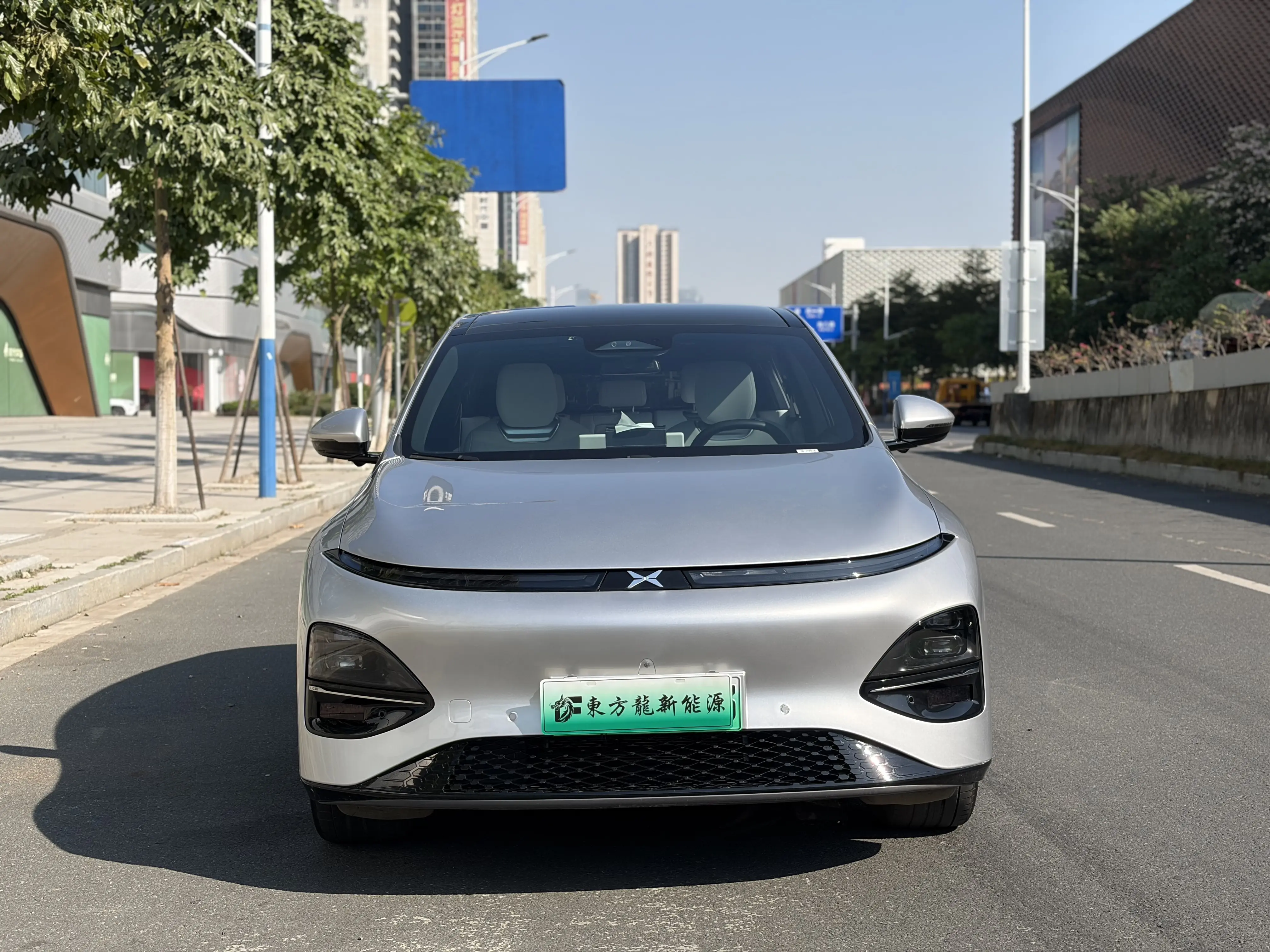 Xpeng G6  из Китая