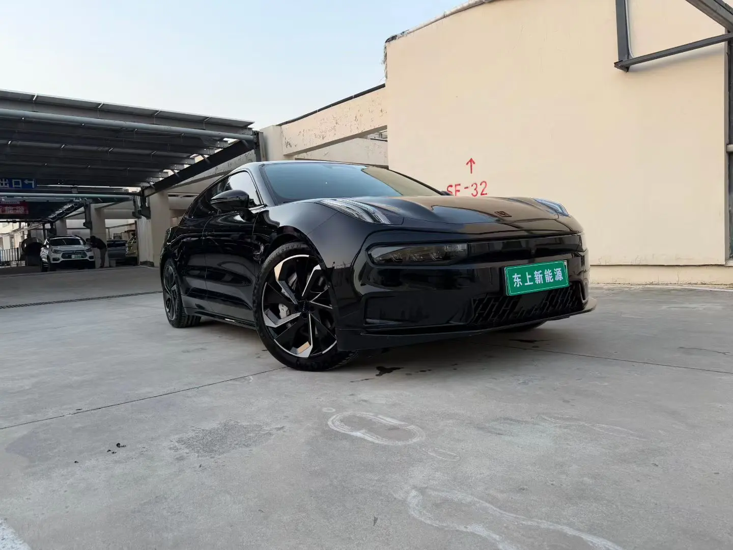 ZEEKR 001  из Китая