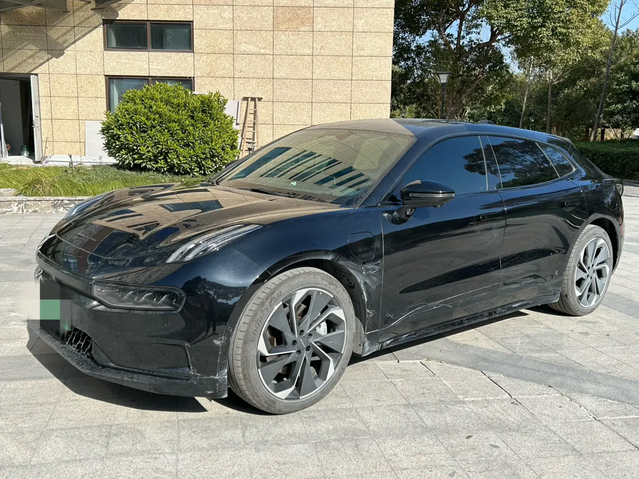 ZEEKR 001  из Китая