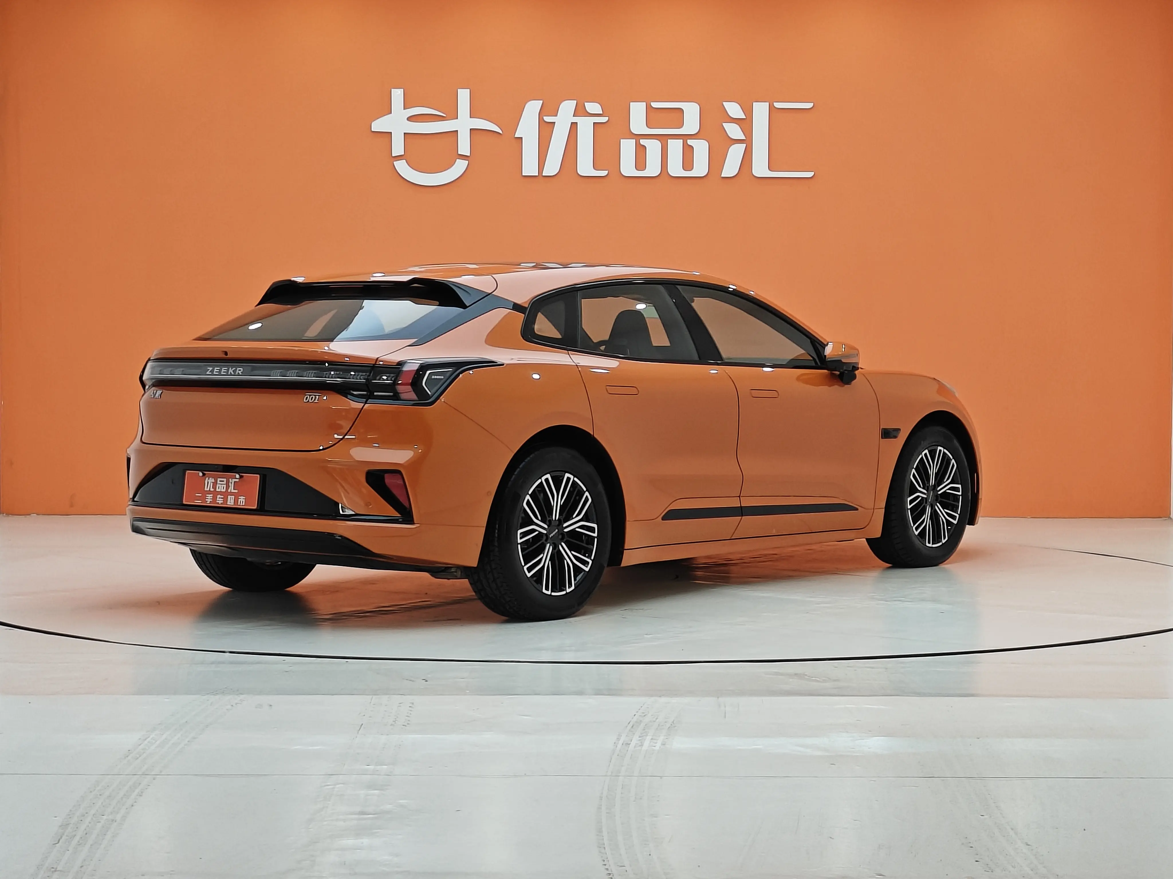 ZEEKR 001  из Китая
