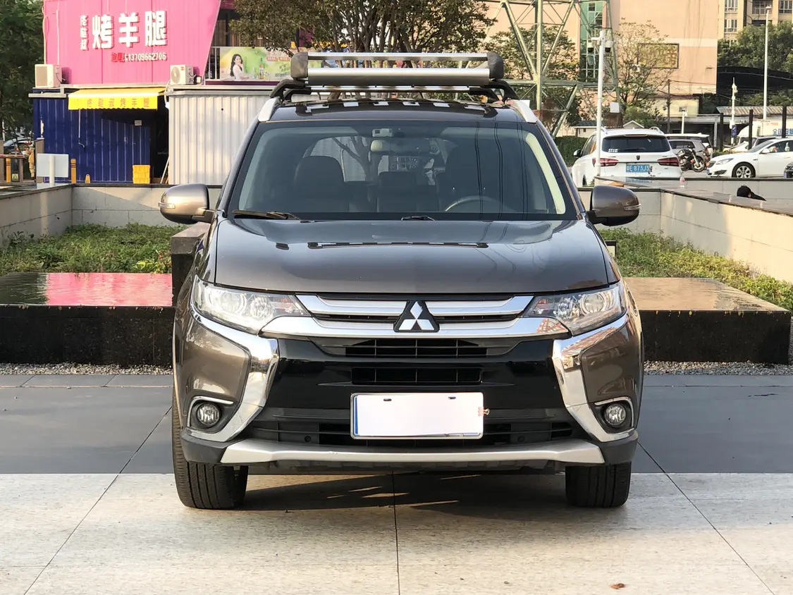 Mitsubishi Outlander  из Китая