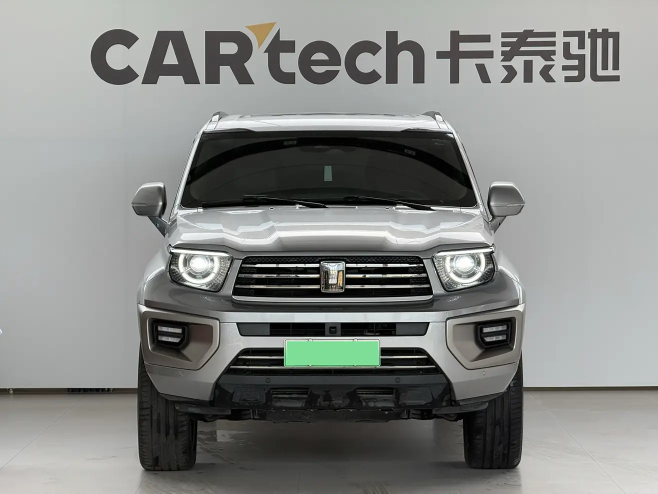 Tank 700 Hi4-T  из Китая