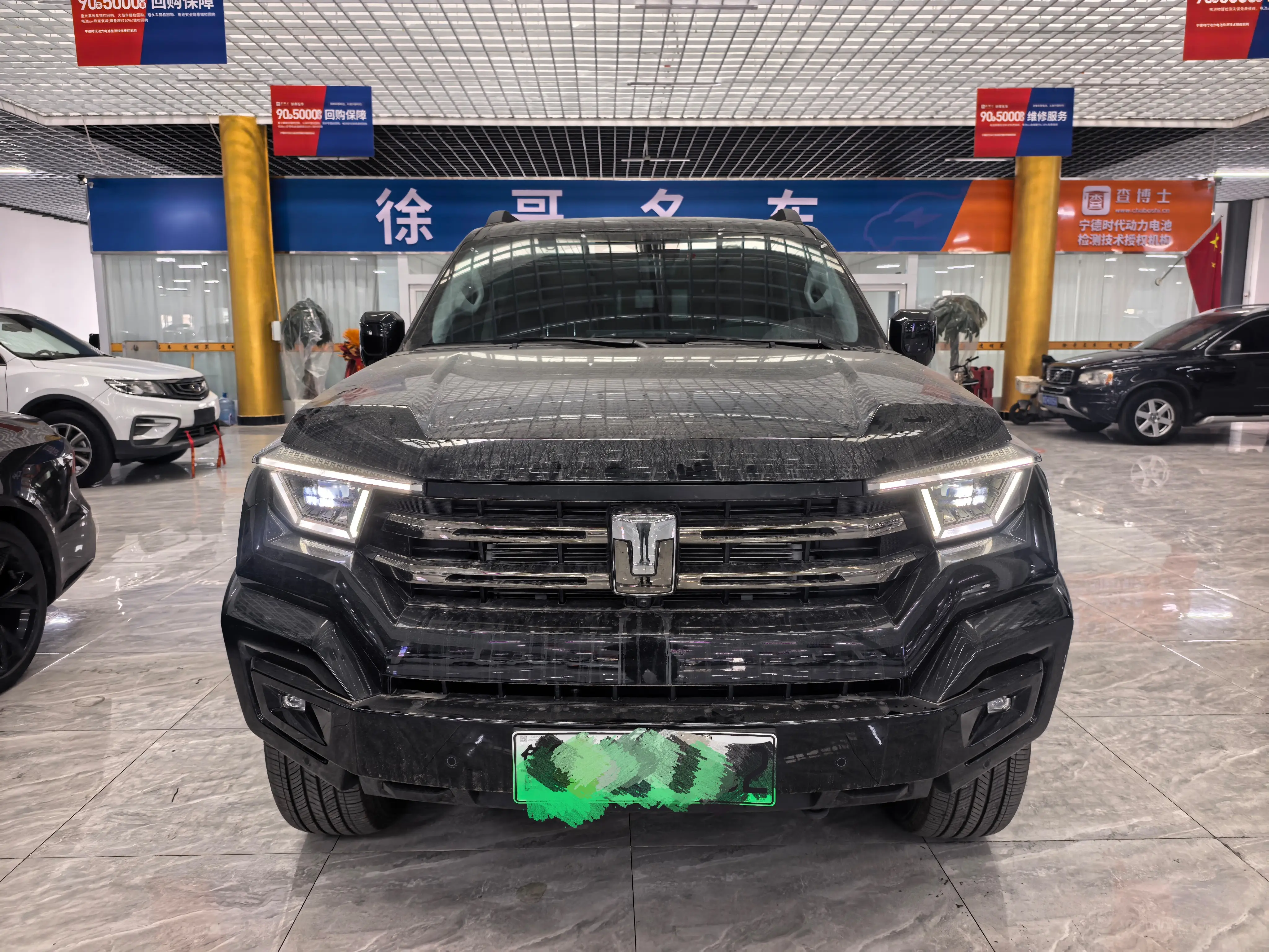 Tank 400 Hi4-T  из Китая