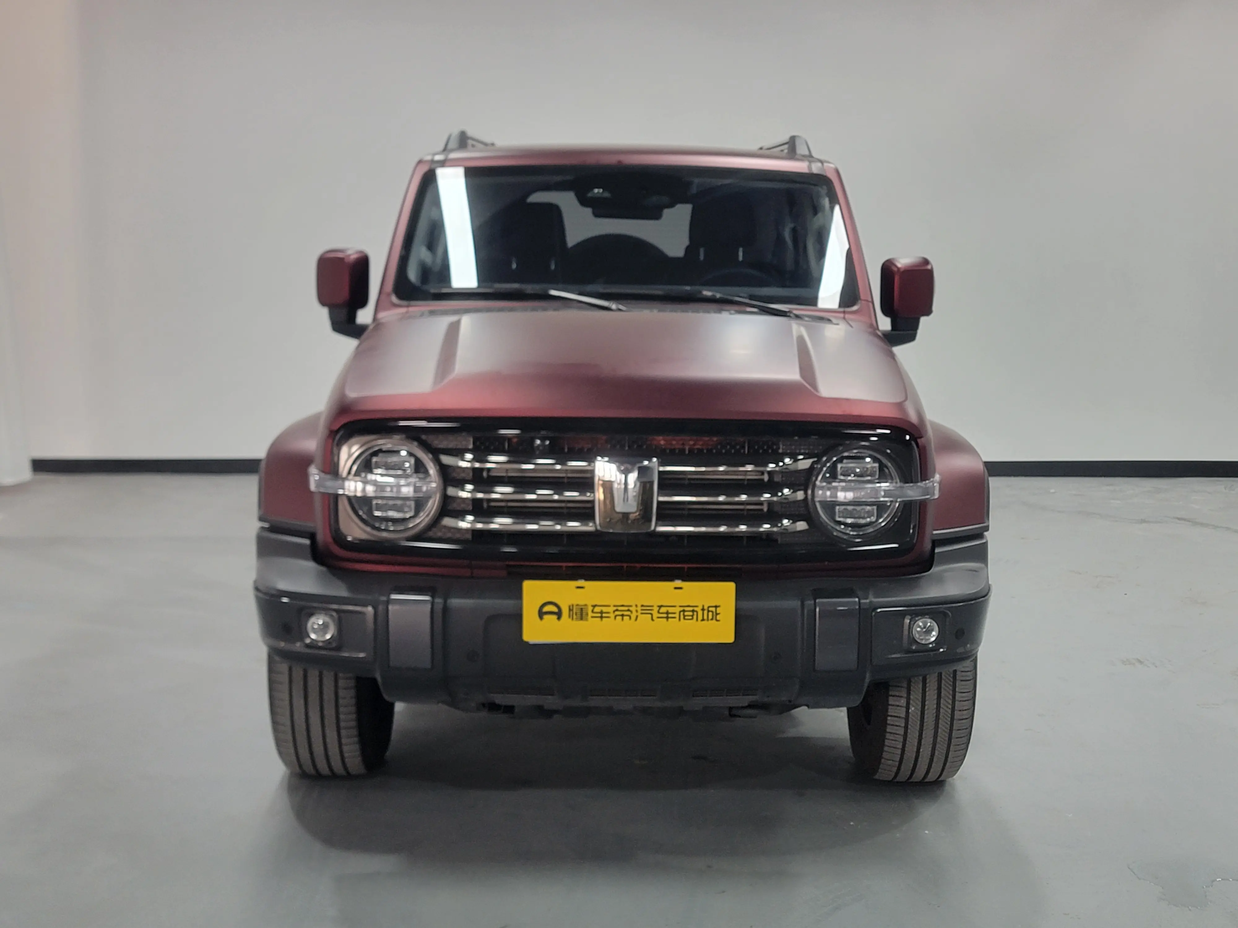 Tank 300  из Китая