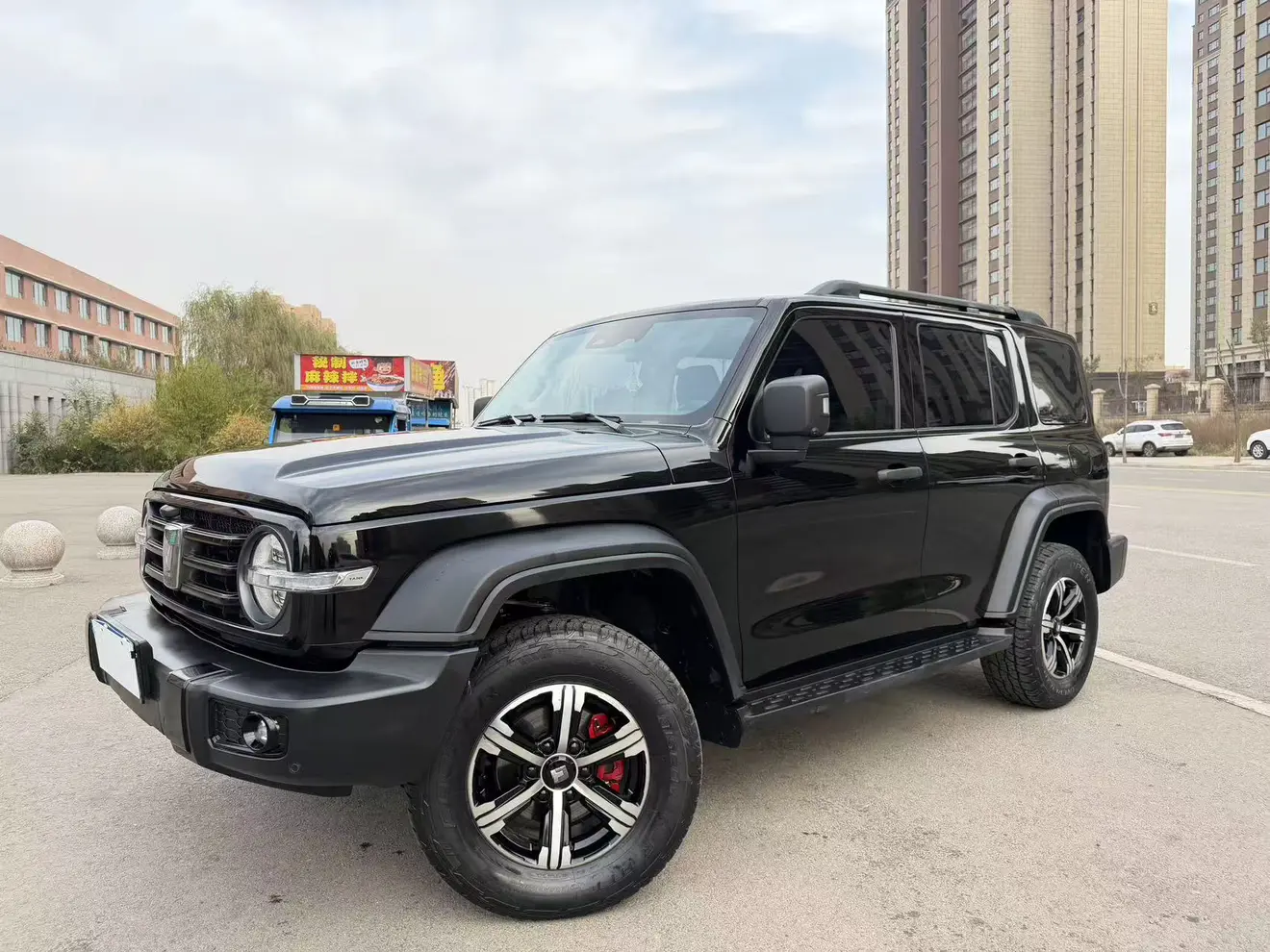 Tank 300  из Китая