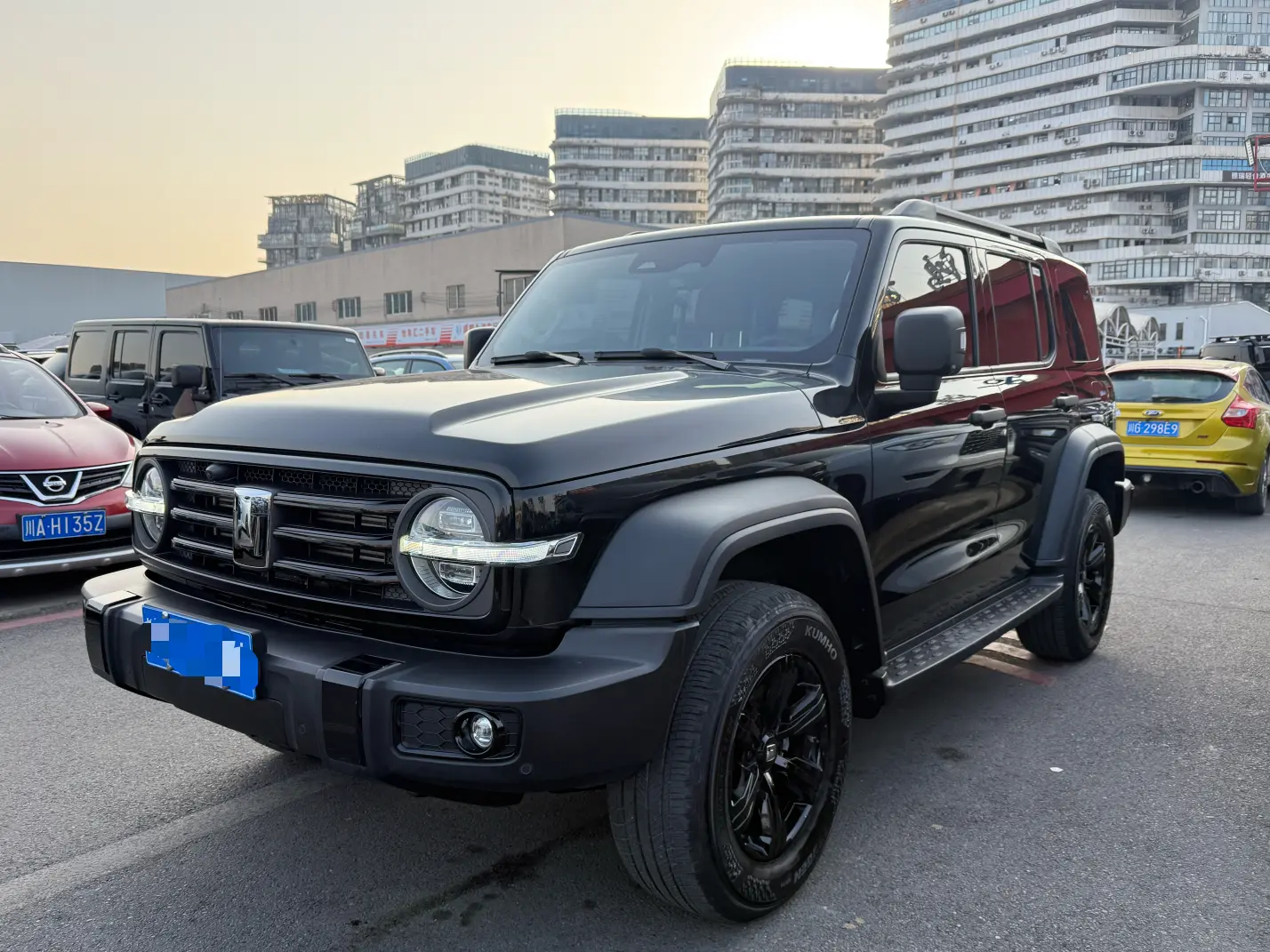 Tank 300  из Китая