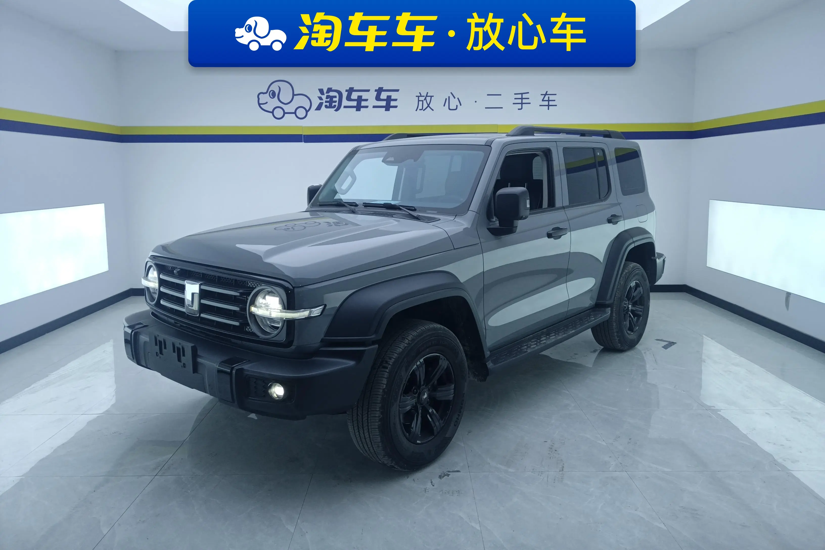 Tank 300  из Китая