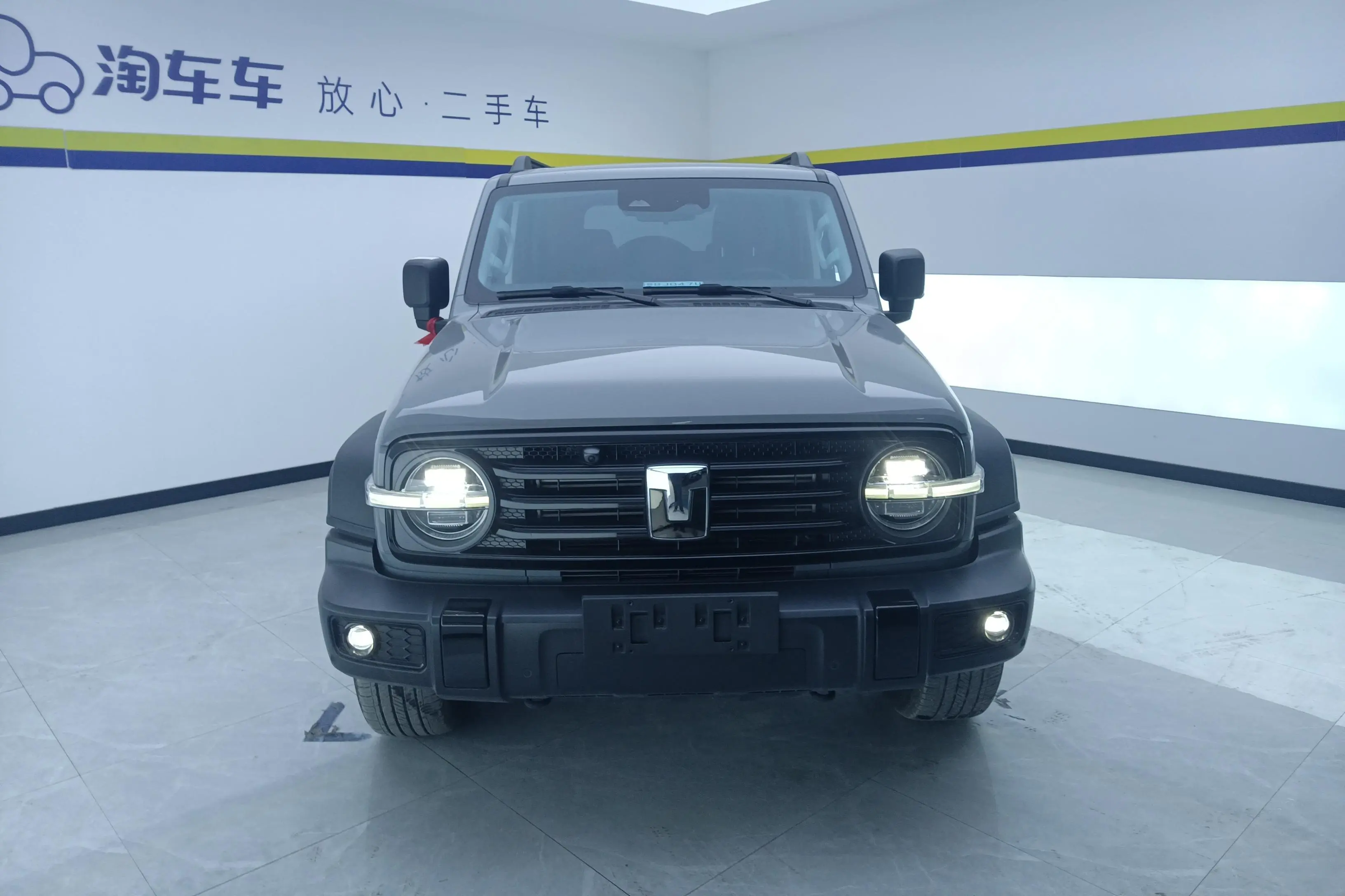 Tank 300  из Китая