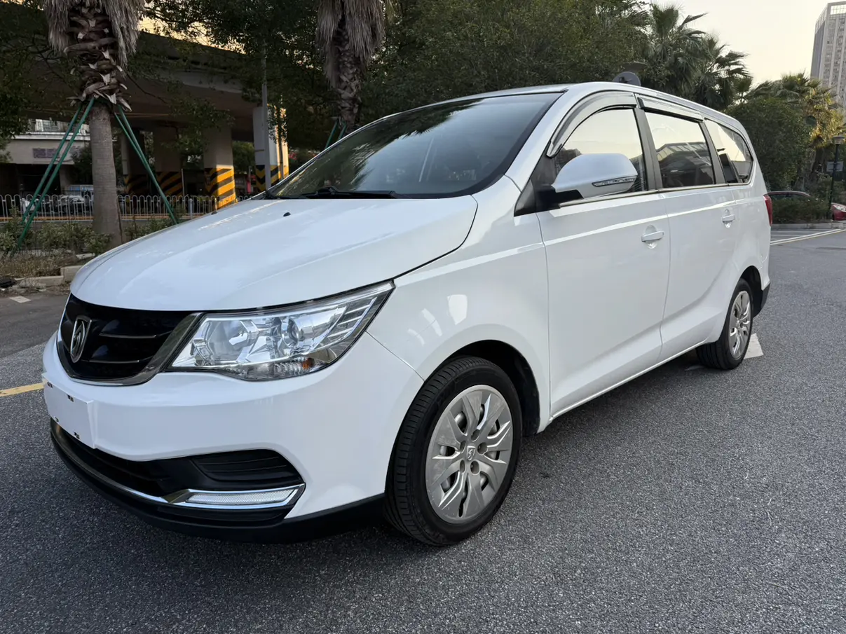 Baojun 730  из Китая