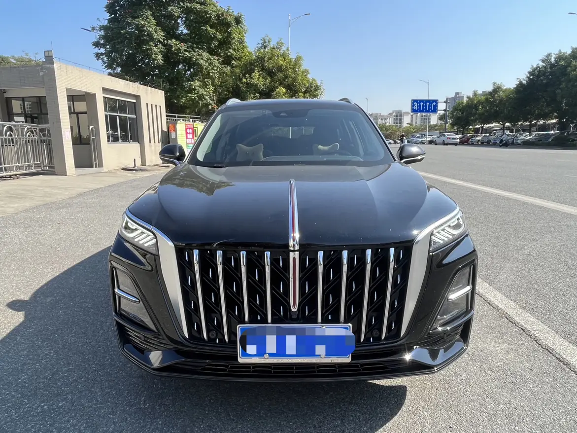 Hongqi HS5  из Китая