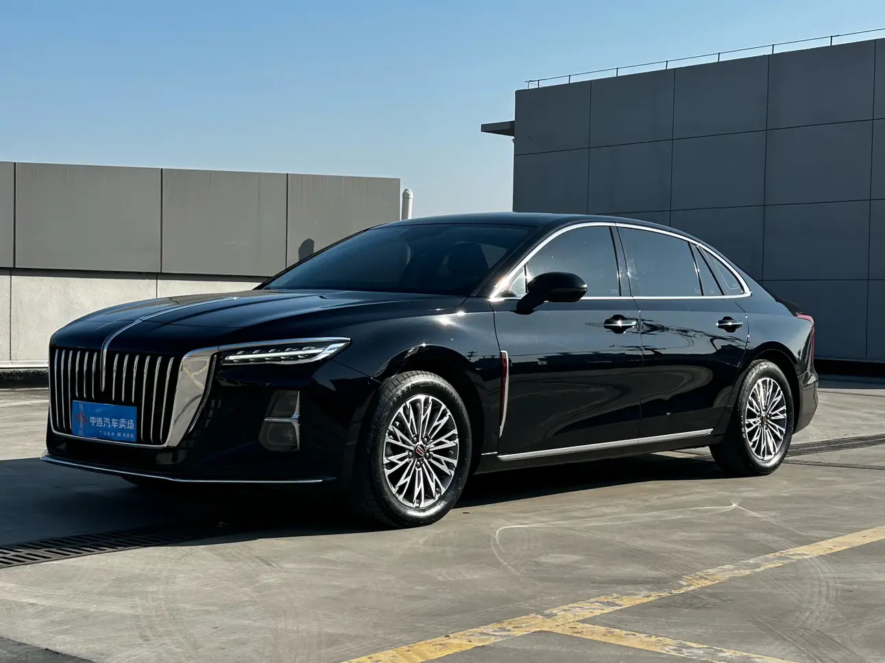 Hongqi H5  из Китая