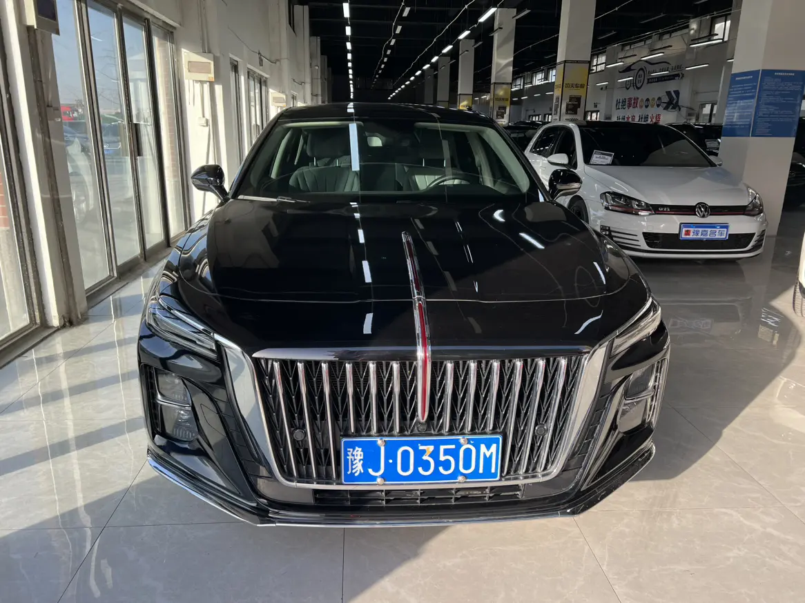 Hongqi H5  из Китая