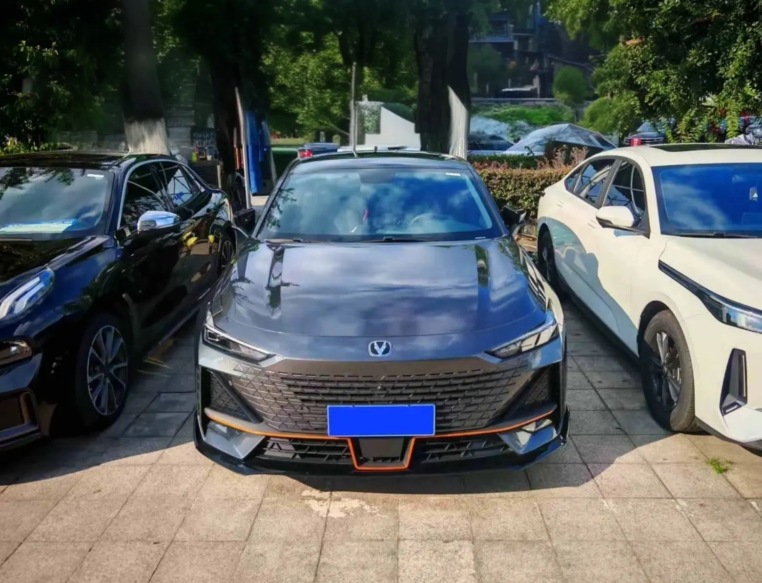 Changan UNI-V  из Китая