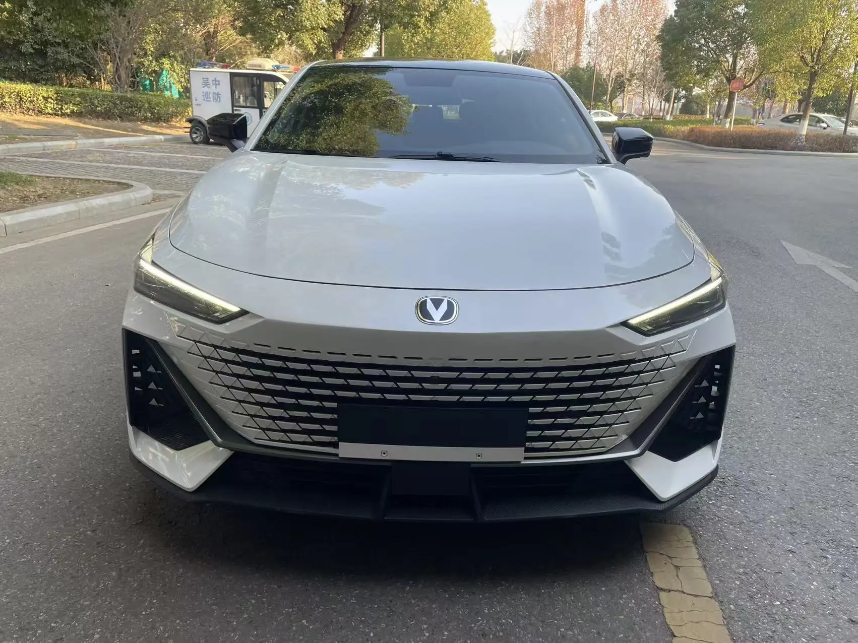 Changan UNI-V  из Китая