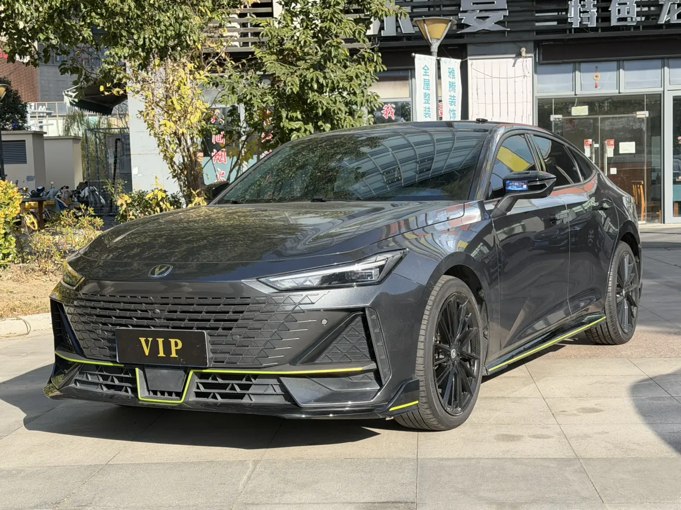 Changan UNI-V  из Китая