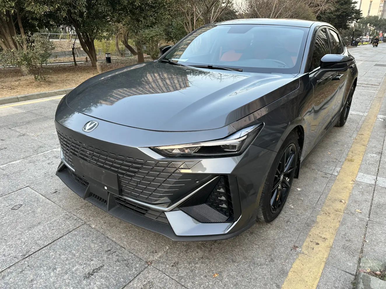 Changan UNI-V  из Китая