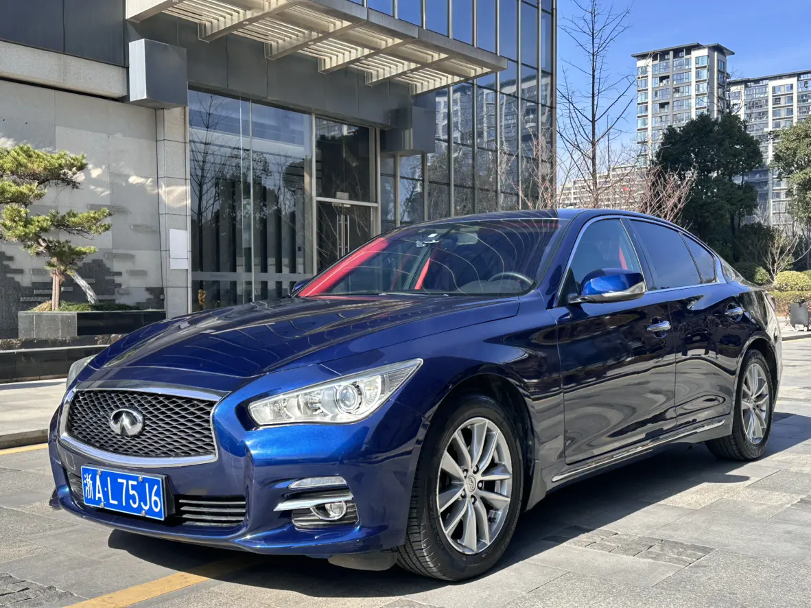 Infiniti Q50L  из Китая