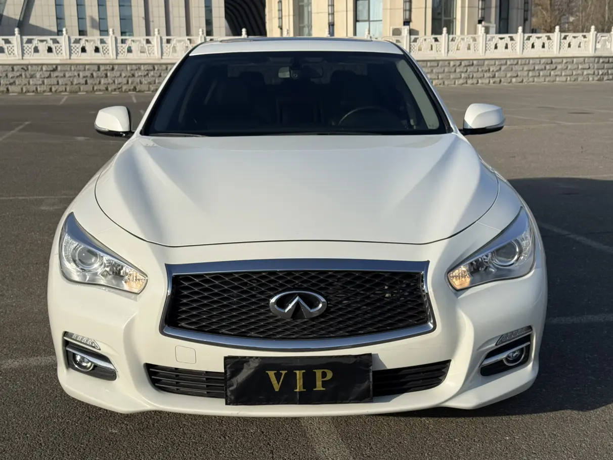 Infiniti Q50L  из Китая