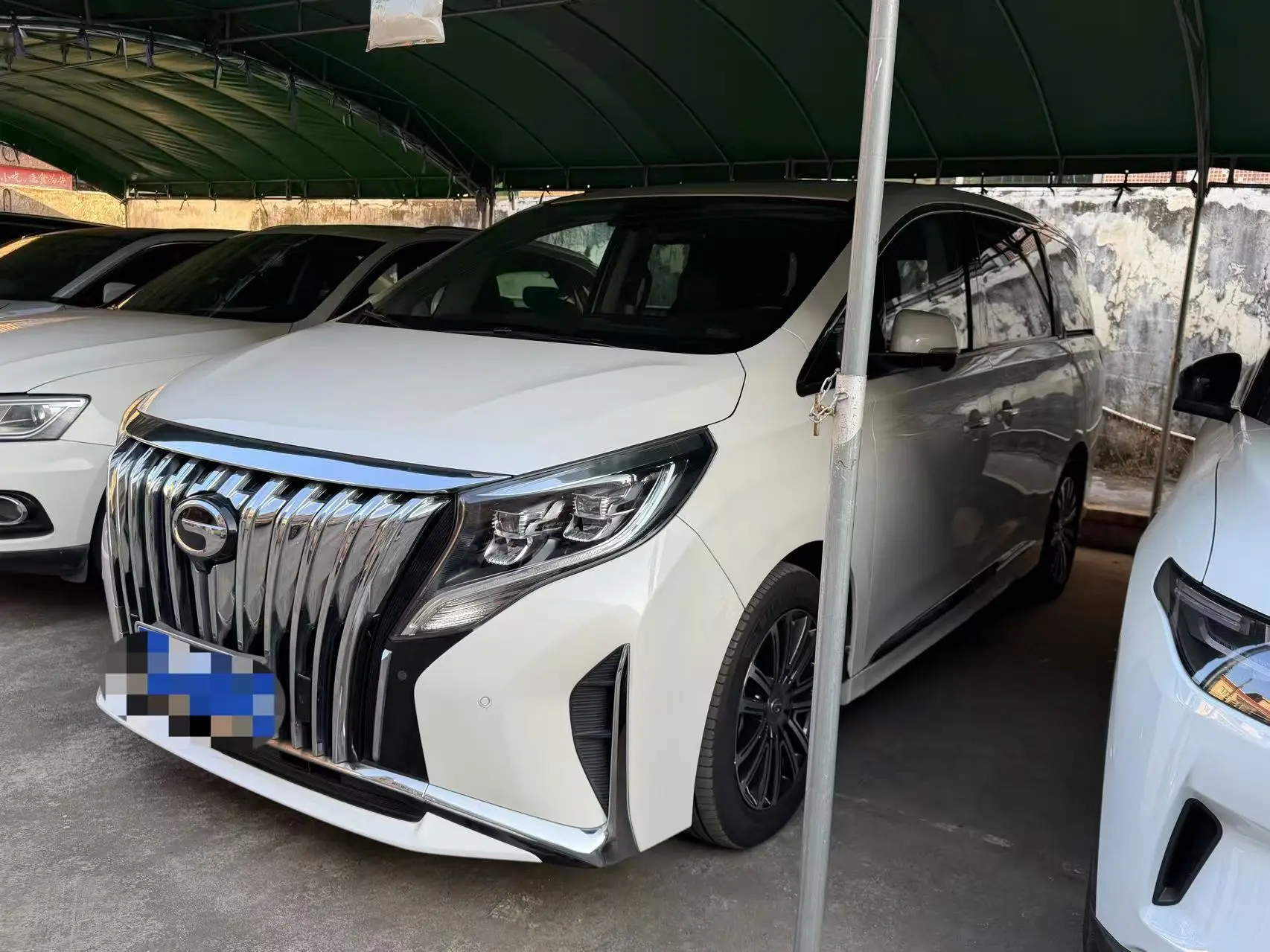 GAC Trumpchi M8  из Китая