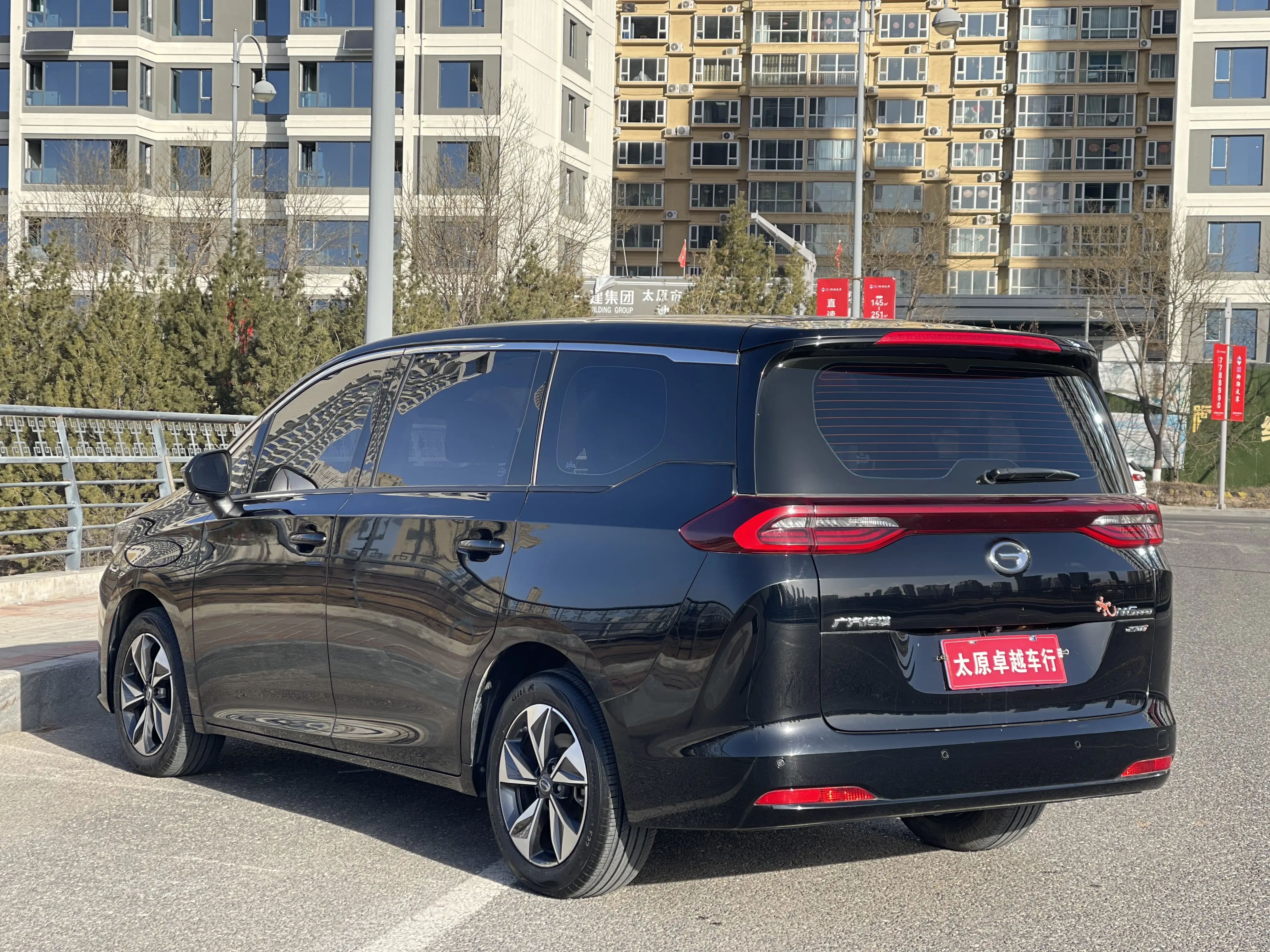 GAC Trumpchi M6  из Китая