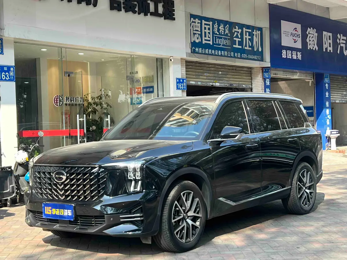 GAC Trumpchi GS8  из Китая